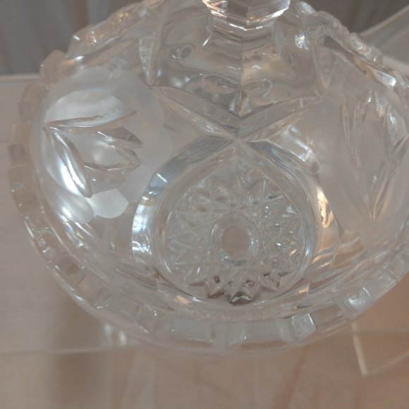 Crystal Footed Candy Dish with Lid - Picture 4 of 9